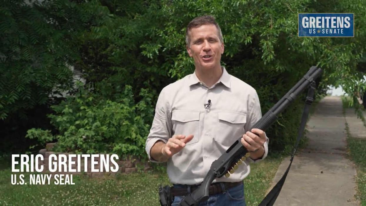 'RINO hunter' Eric Greitens is not currently a Navy SEAL, Navy says