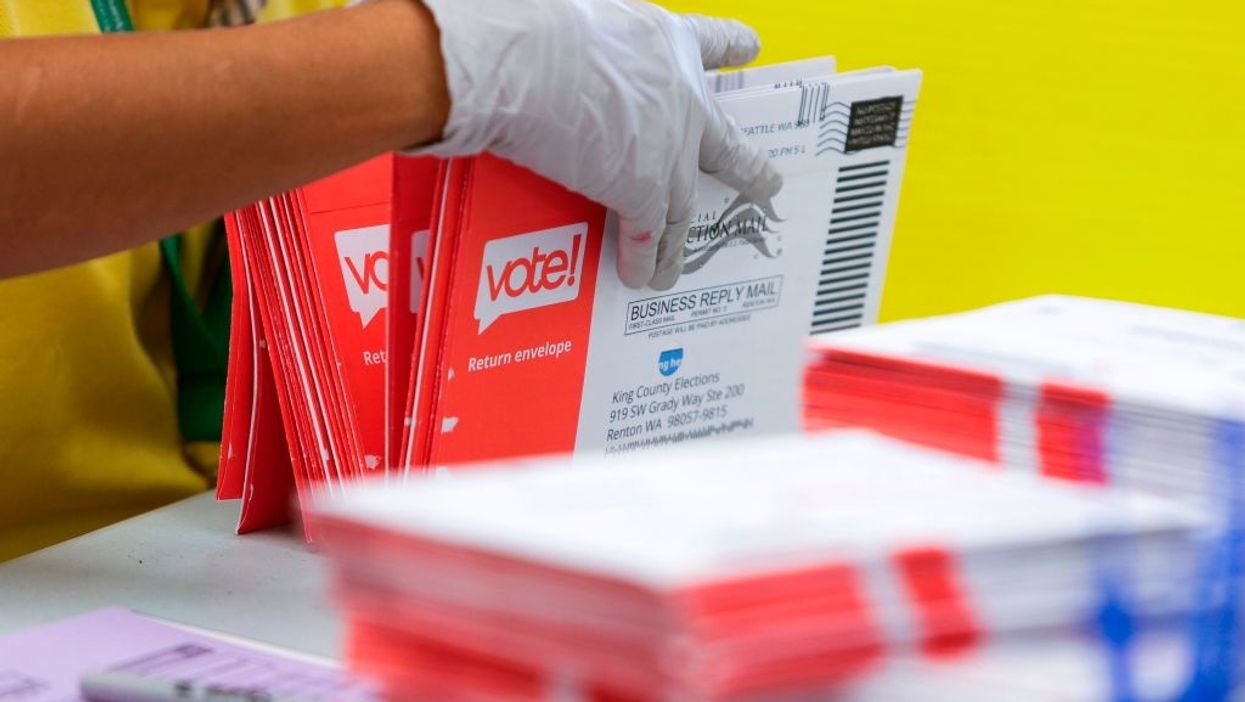 Roberts sides with liberals again: Pennsylvania will be allowed to accept mail-in ballots 3 days after election
