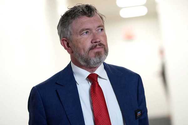 Rogue Republicans side with Democrats, revolting against Trump's key economic policy