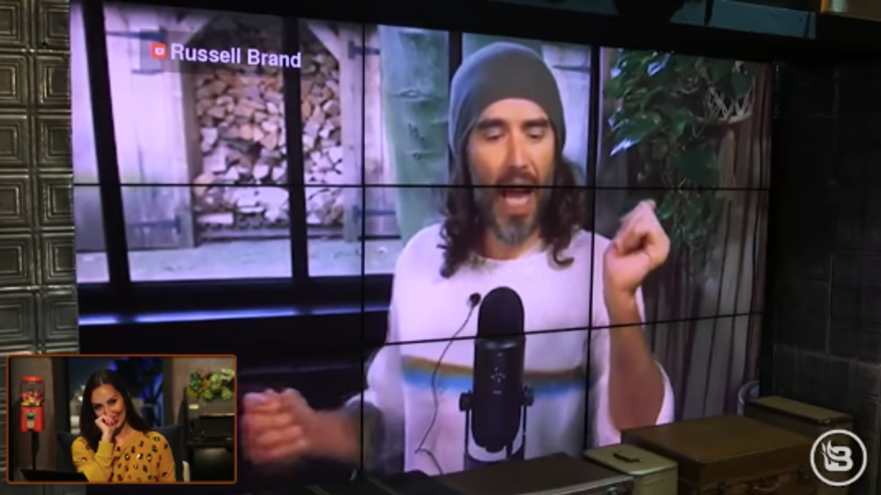 Russell Brand ROASTS CNN's Stelter, who doesn't get that we're just not that into him