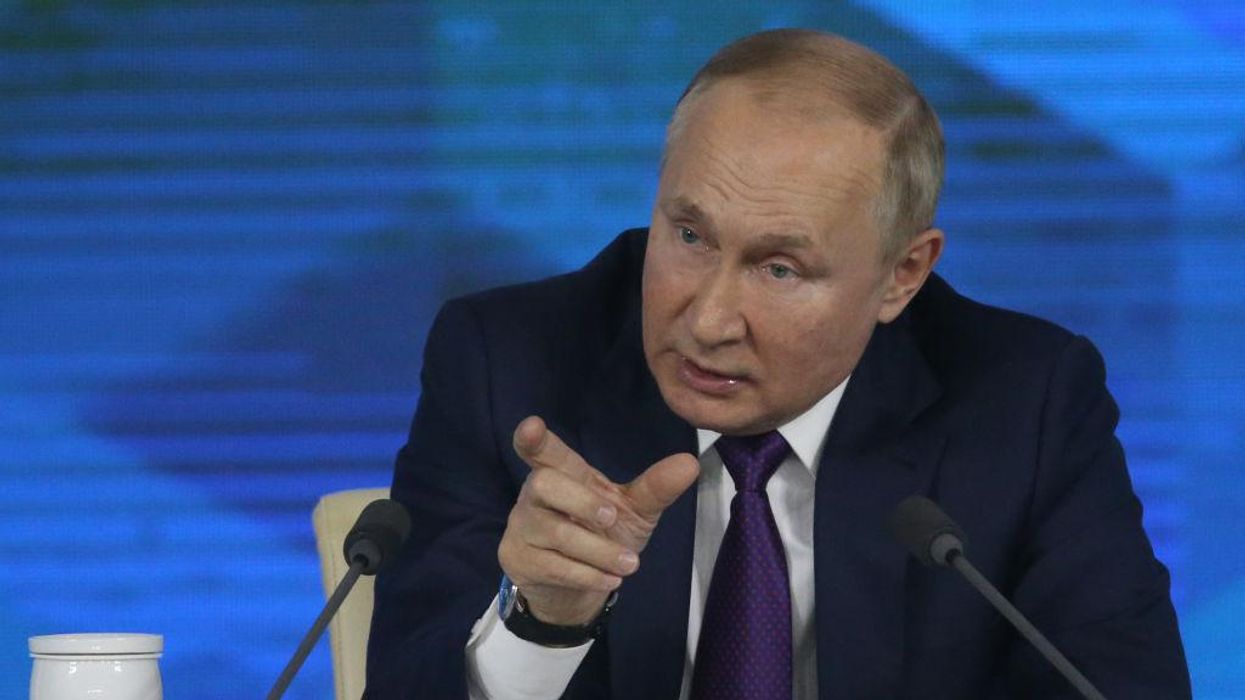 Russian and Cuban leadership reignite Cold War romance