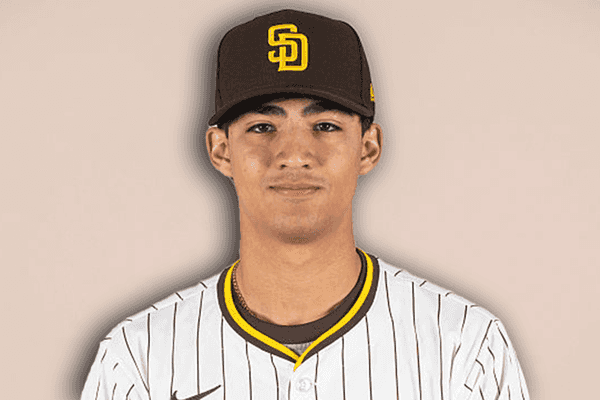 San Diego Padres pitcher self-deports back to Mexico after responding to ridiculous Facebook ad