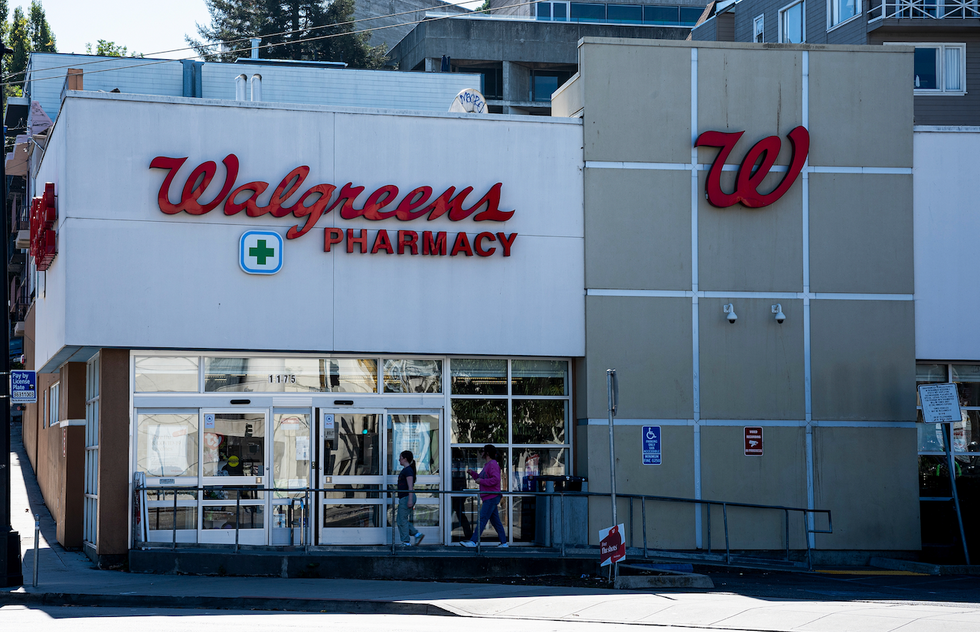 San Francisco Walgreens worker allegedly stabs shoplifter in eye amid physical altercation