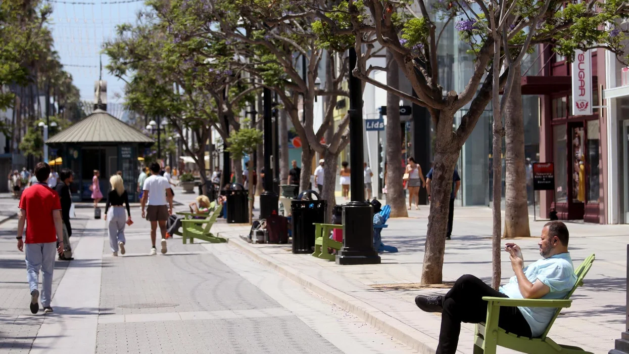 Santa Monica shoe store owner ambushed by attempted robbers — but he ends the threat with his gun, police say