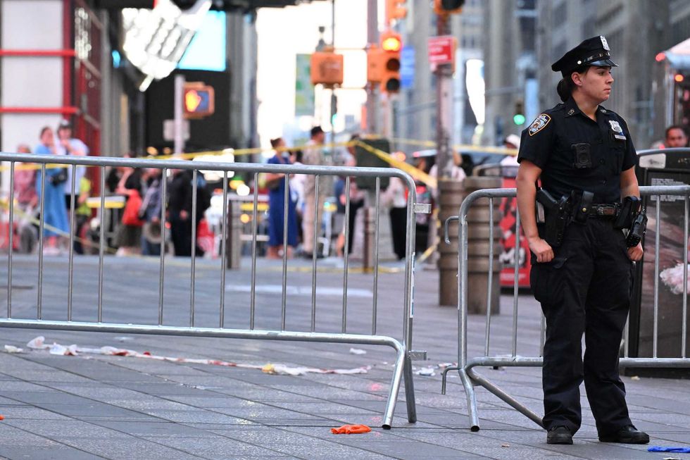 SAVAGE knife attack in Times Square ends with LETHAL police confrontation caught on video