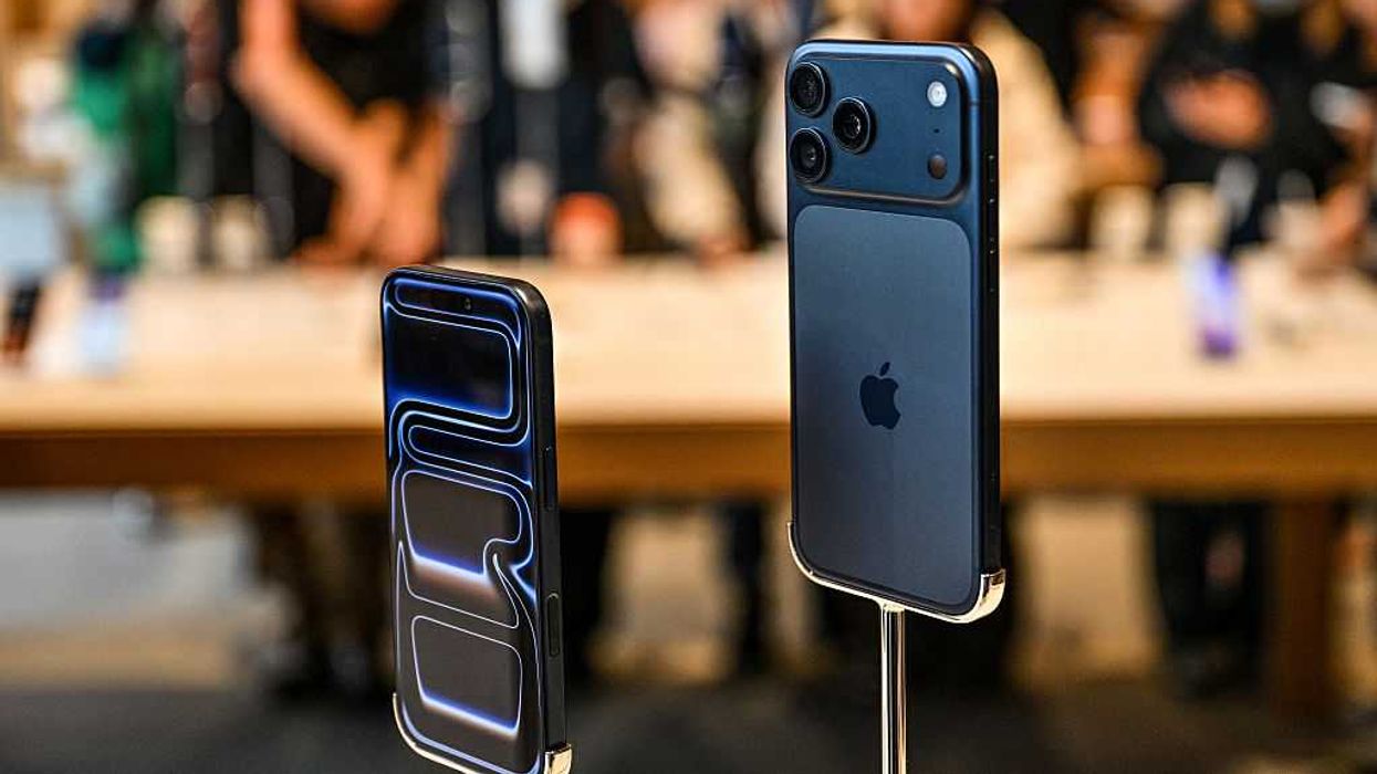 SCORE: Snag our Black Friday picks for best phones and tablets