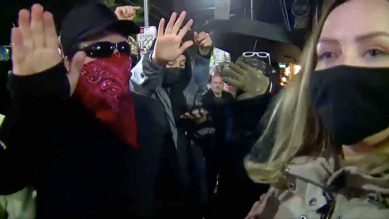 Seattle police reportedly ready to abandon precinct as protesters create 'autonomous zone'