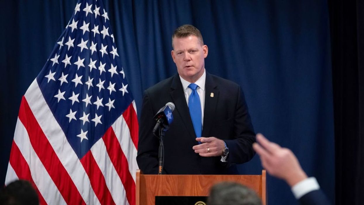 Secret Service chief dodges question on why agents failed to check golf club perimeter where assassin hid