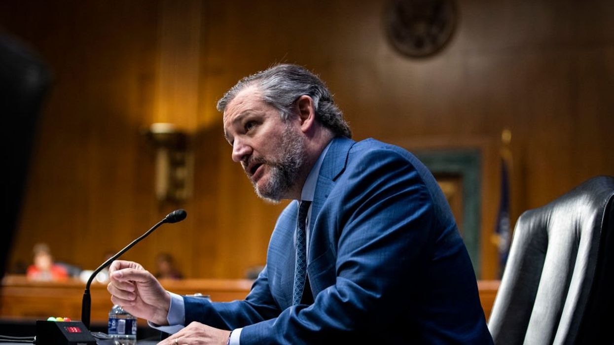 Sen. Cruz and GOP colleagues reintroduce constitutional amendment to impose term limits