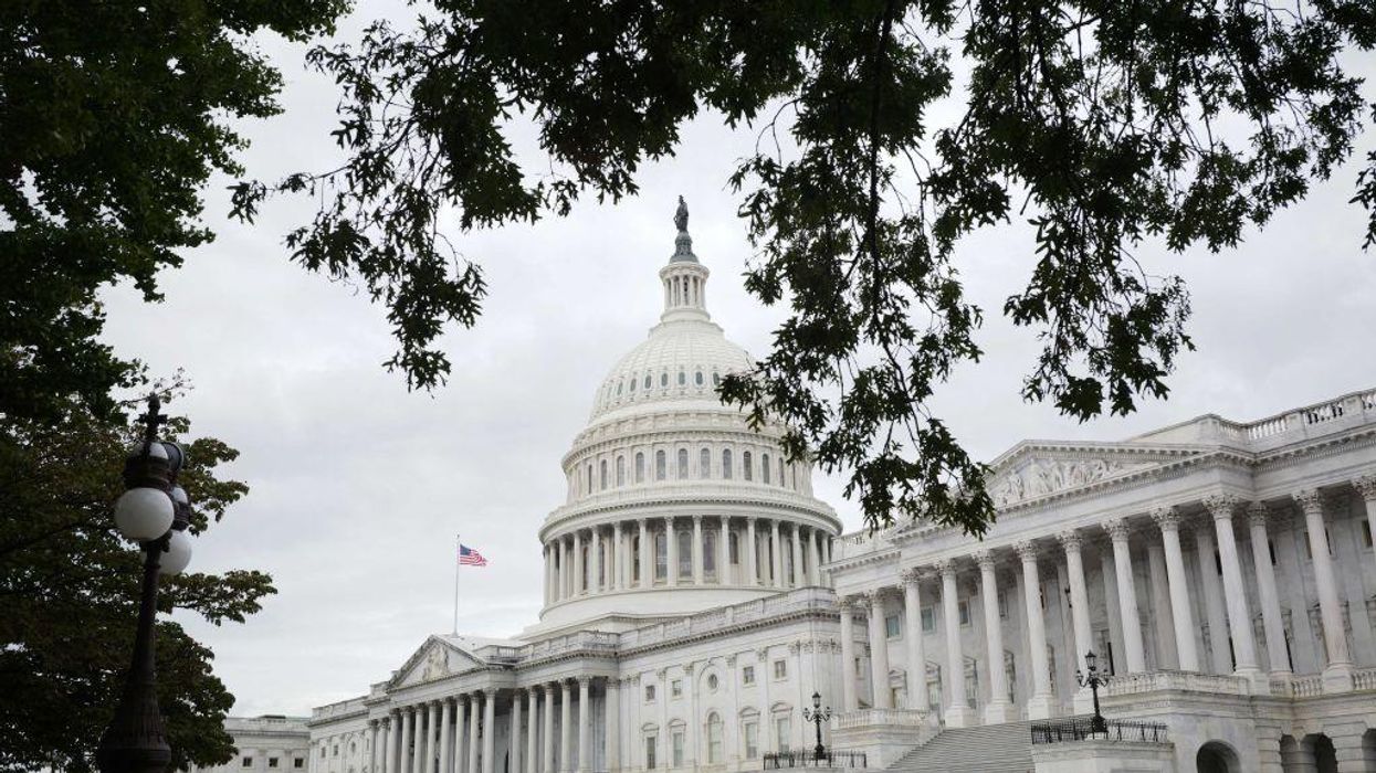 Senators seek to rein in law enforcement’s cell phone tracking abilities