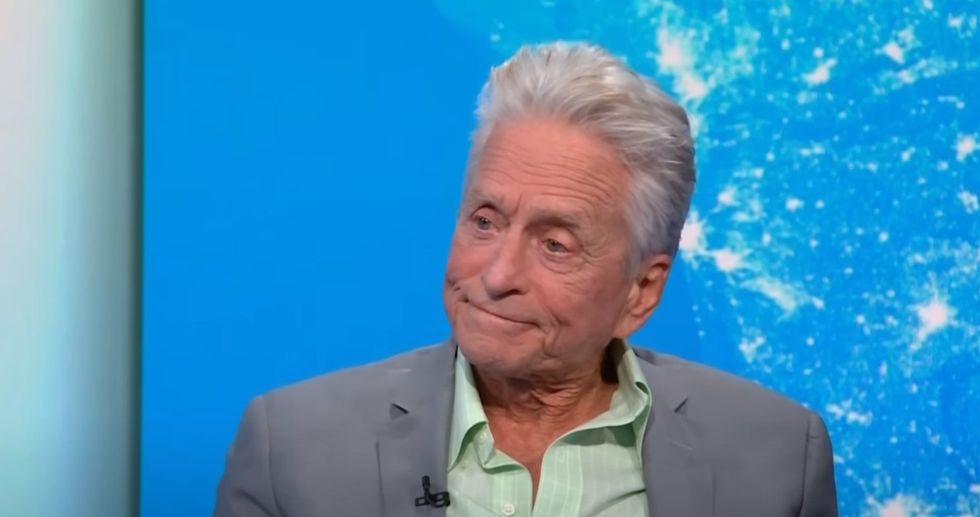 &apos;Sharp as a tack&apos;: Michael Douglas praises Biden&apos;s mental acuity‚ claims memory issues are a common problem