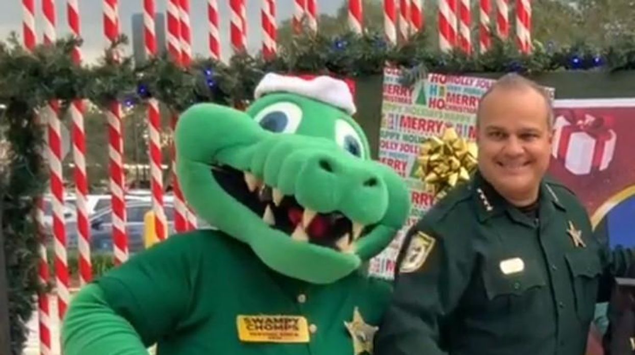 Florida man attempted to steal from Walmart during 'Shop with a Cop' Christmas event, cops say: 'Bad idea, Brad'