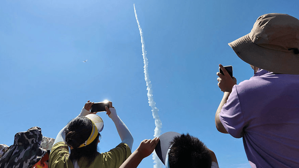Shocking moon shot setback throws the space race into chaos — with no comment from Washington