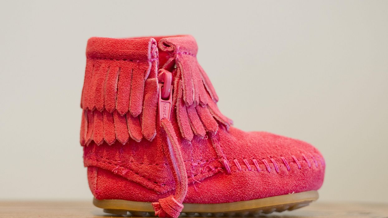 Shoe giant Minnetonka apologizes for ‘appropriating’ Native American culture with its moccasins, announces that the company is not Native-owned