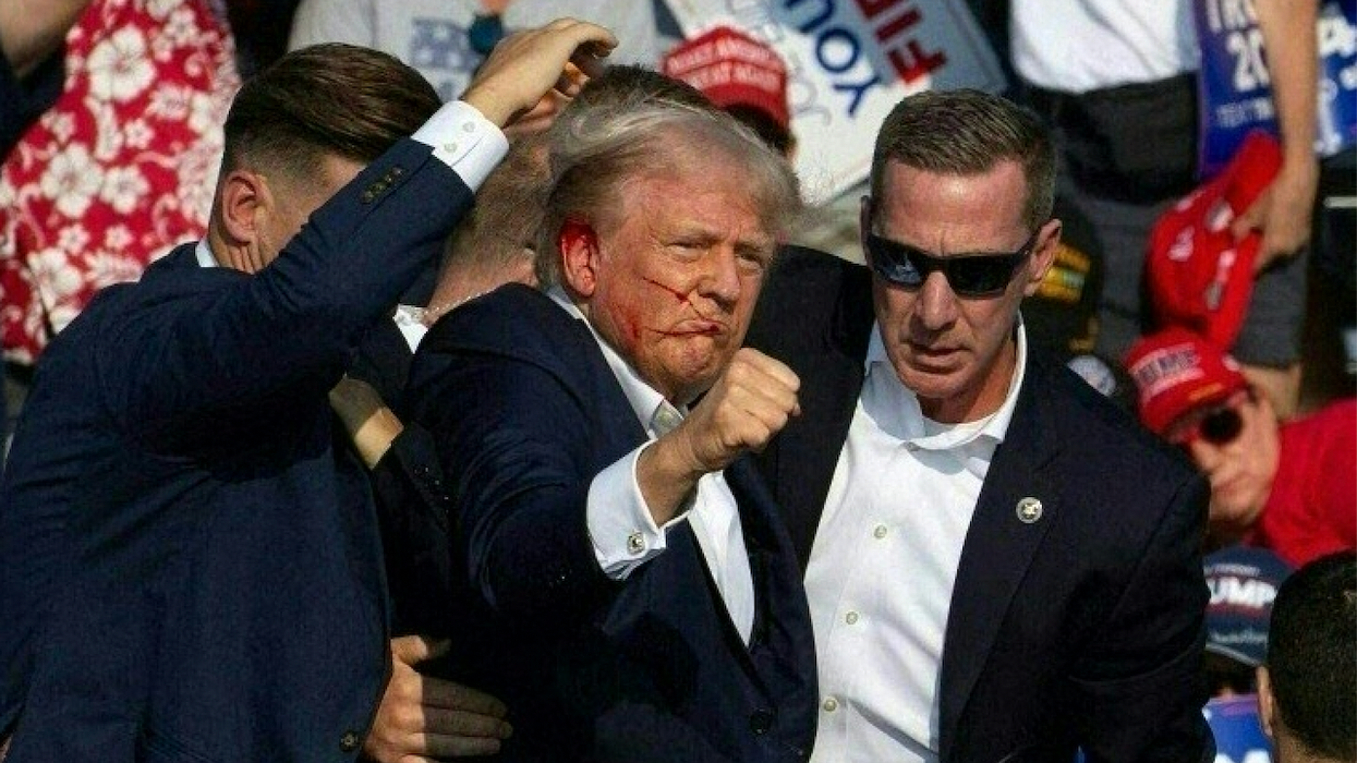 Shooter at Trump rally is dead, as well as at least one rally attendee: Report