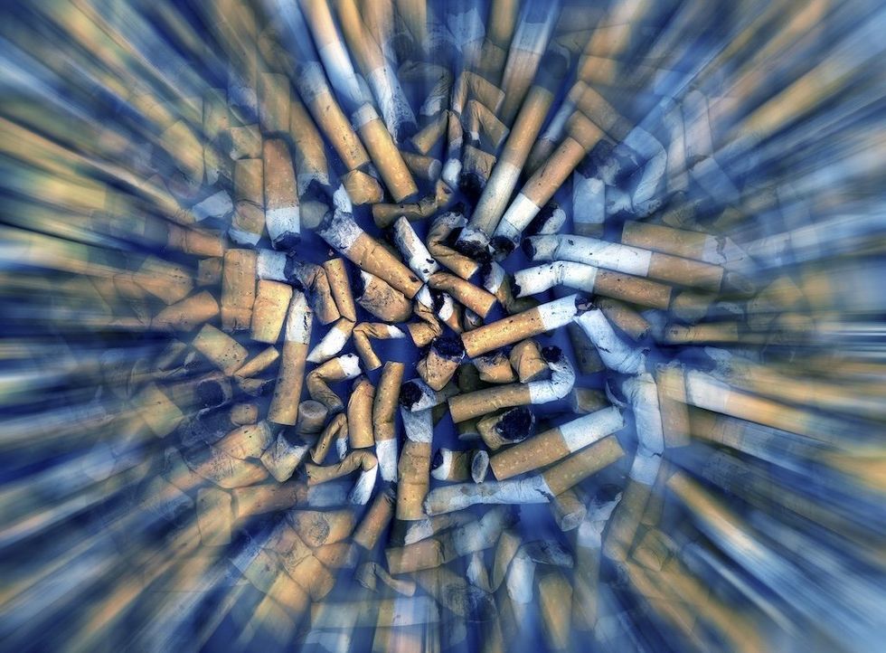 Smoke-free surge stalled by feds clinging to old habits