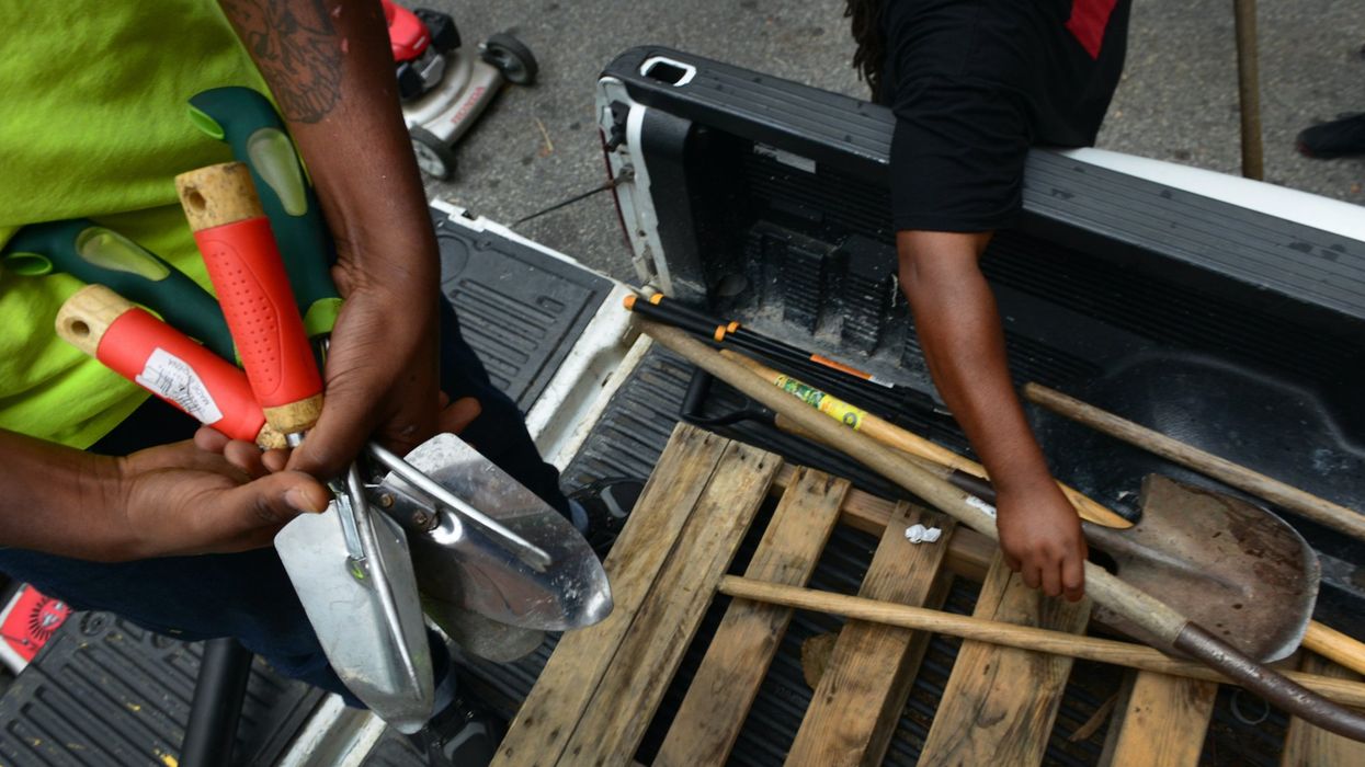 SoCal residents upset ICE allegedly dragged away 2 gardeners halfway through lawn mowing, leaving machinery and truck