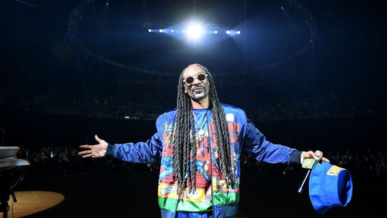 Squires: Who is the real sellout: Clarence Thomas or Snoop Dogg?