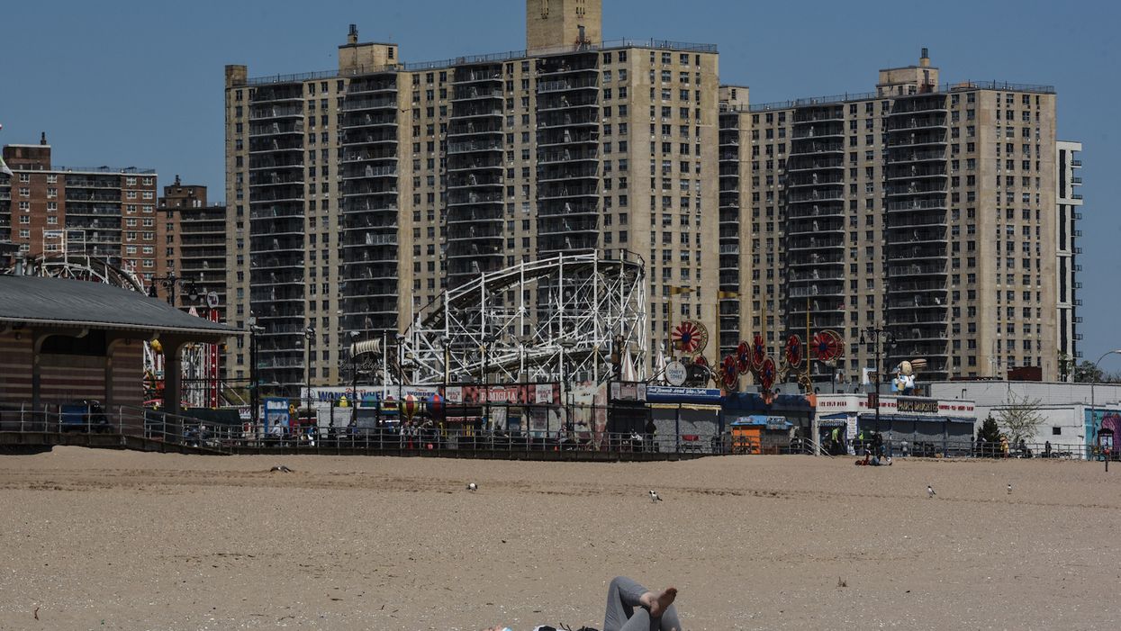 Stanford University doctor: 'You are mistaken' if you think coronavirus lockdowns provide safety