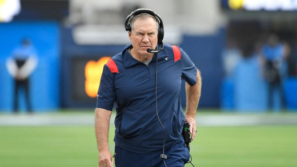 Steve Kim: Bill Belichick and the Patriots are starting to party like it’s 2001