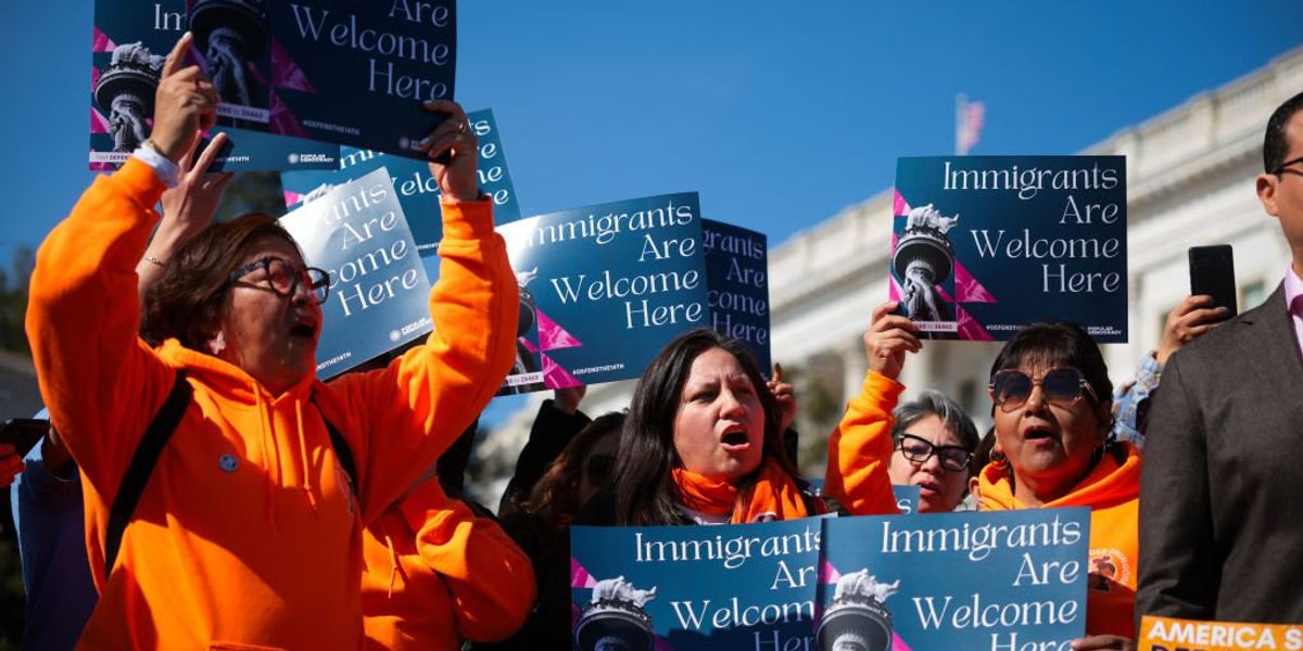 Democrats, ICE attacks, and the politics of illegal immigration Democrats, ICE attacks, and the politics of illegal immigration