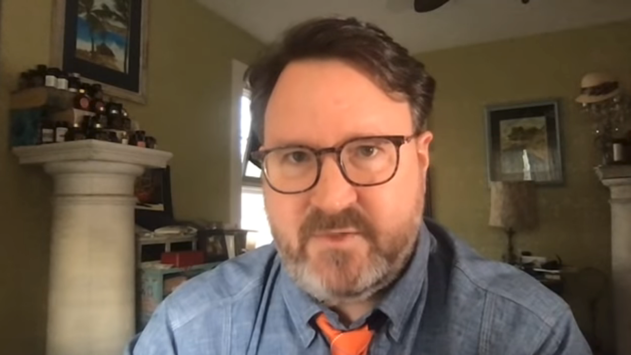 Students defend professor under fire for expressing concern about anti-white sentiment on campus