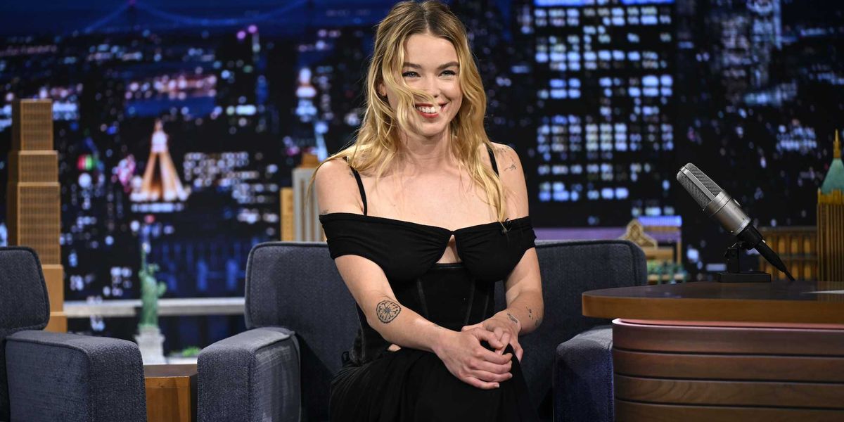 'Supergirl' star expects backlash because fans have 'weird ownership of women's bodies' — the responses are hilarious