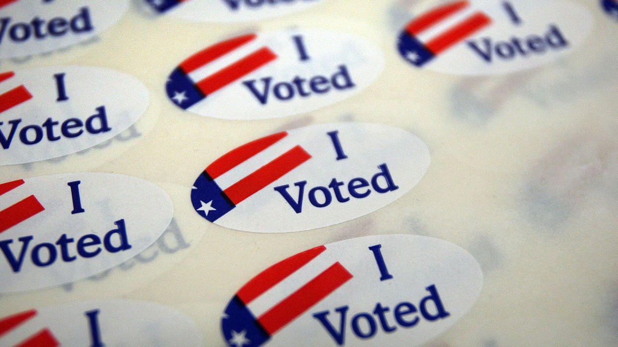 Supreme Court hands Alabama Republicans huge victory in redistricting fight; Roberts joins liberal justices