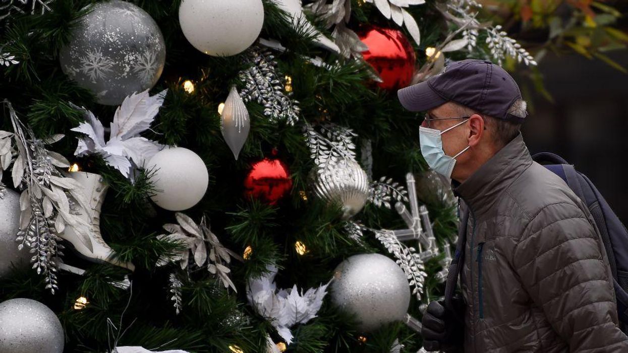 Survey: Half of vaccinated Americans say they might not celebrate the holidays with their unvaccinated family and friends