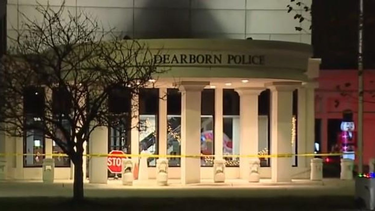 Suspect dead after trying to open fire inside Michigan police station: Report