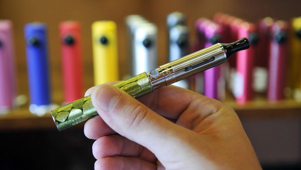 Teen spends 5 days on life support after heavy vaping over a period of 4 years