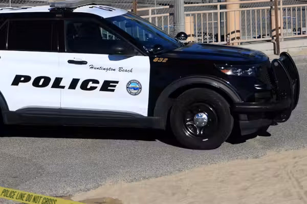 Teen thugs on e-bikes allegedly gang up on man, kick and stomp him, hit him in face with glass bottle — but just 1 arrested