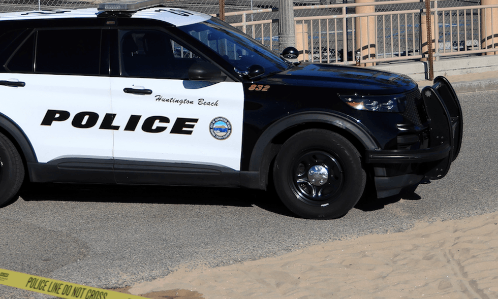 Teen thugs on e-bikes allegedly gang up on man, kick and stomp him, hit him in face with glass bottle — but just 1 arrested