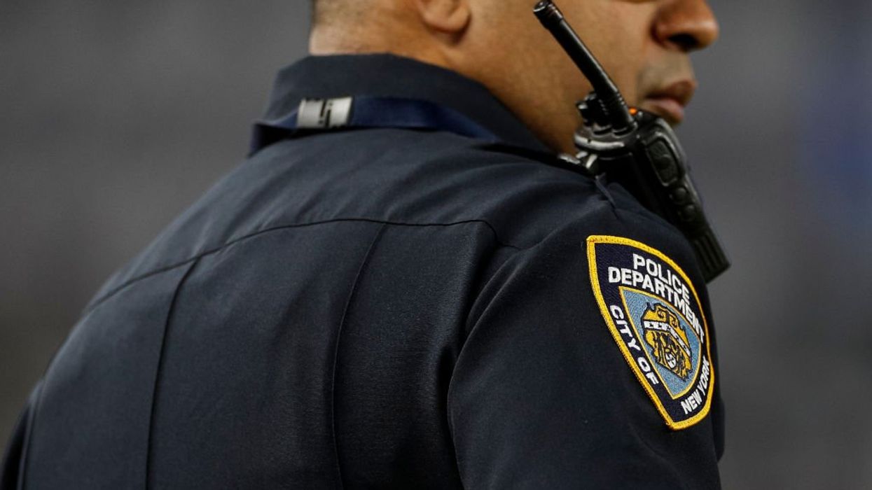 Teen Tren de Aragua-linked mob ambushes NYPD in another brazen Times Square assault: Report