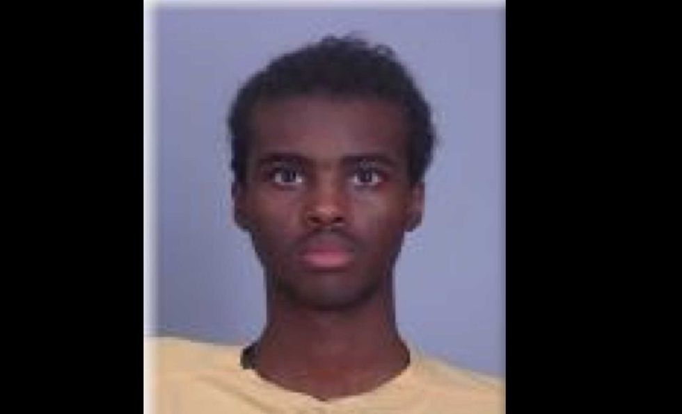 Teen wannabe ISIS terrorist plotted to slaughter dozens of non-Muslims at Mall of America, FBI says