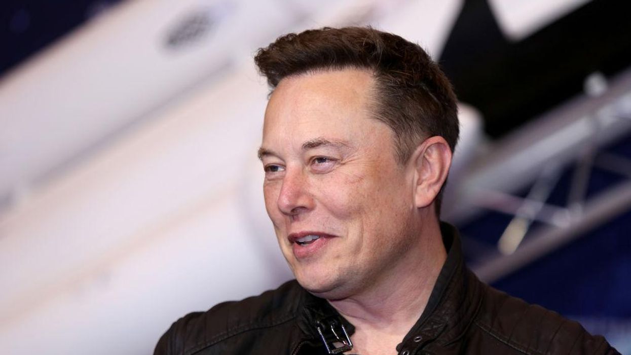Tesla makes huge investment in Bitcoin, will soon accept cryptocurrency as payment for its products