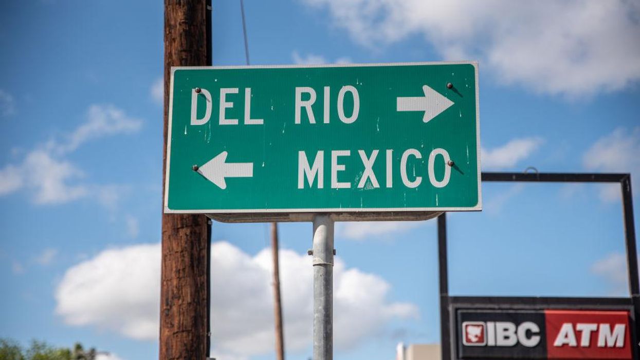 Texas Democratic mayor begs President Biden to stop releasing illegal immigrants into border city during crisis