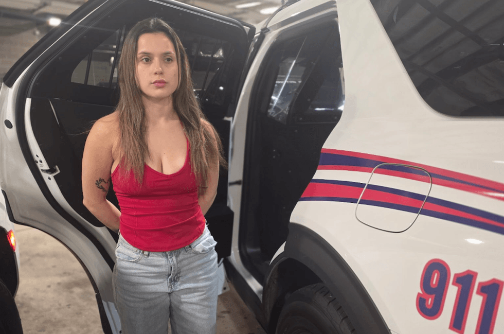 Texas female allegedly flies into rage at gym, throws 25-pound weight at another woman as possible love triangle boils over