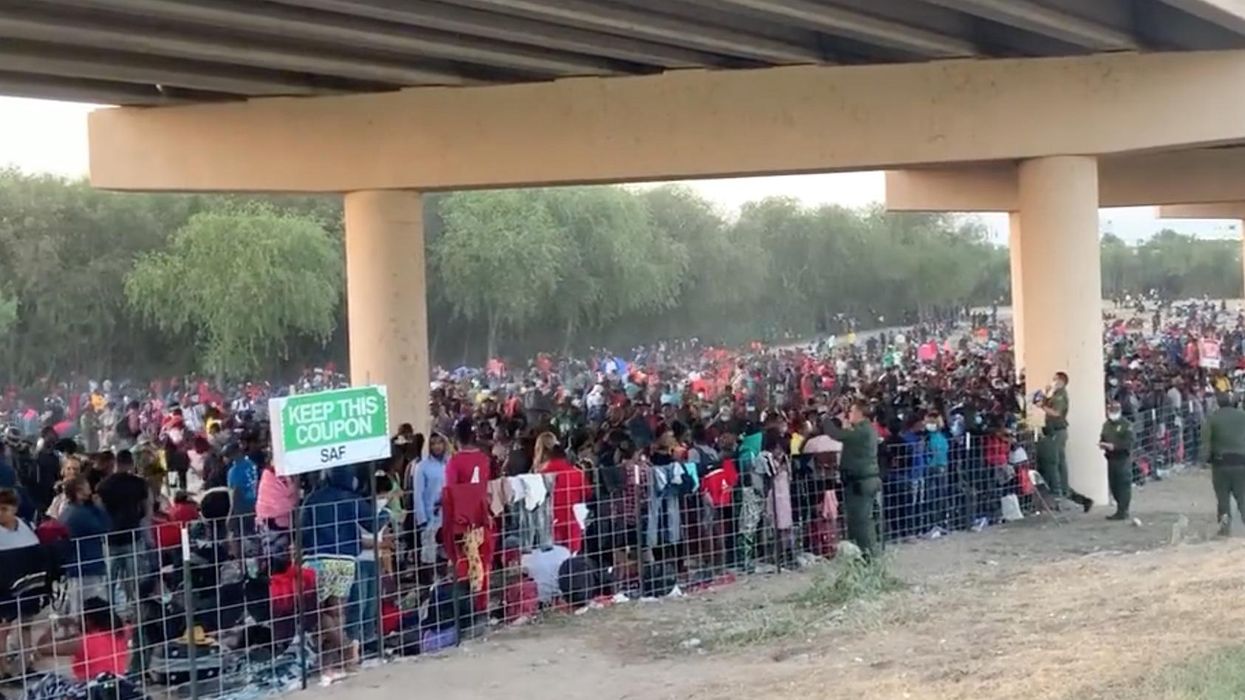 Texas Gov. Abbott shuts down points of entry at the border over massive encampment of illegal aliens
