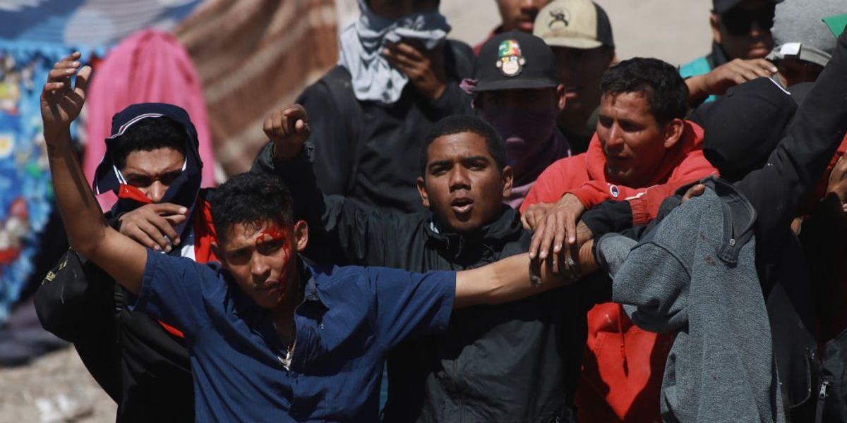 Texas judge orders release of illegal aliens after they mobbed National Guard troops, rioted | Blaze Media