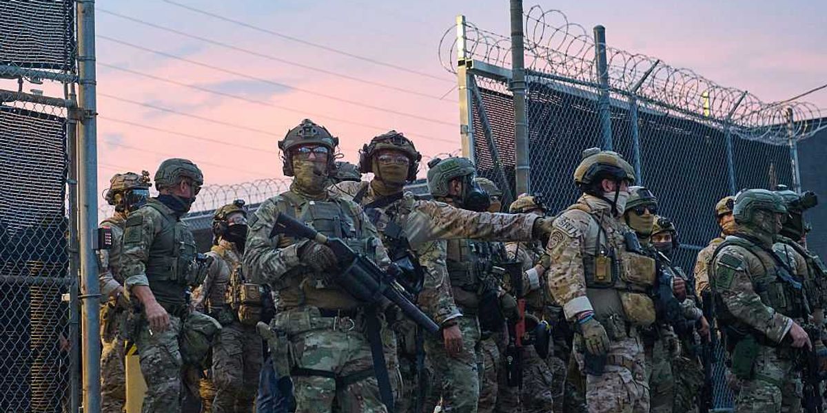 Texas National Guard deployed to Chicago amid increasing left-wing violence Texas National Guard deployed to Chicago amid increasing left-wing violence