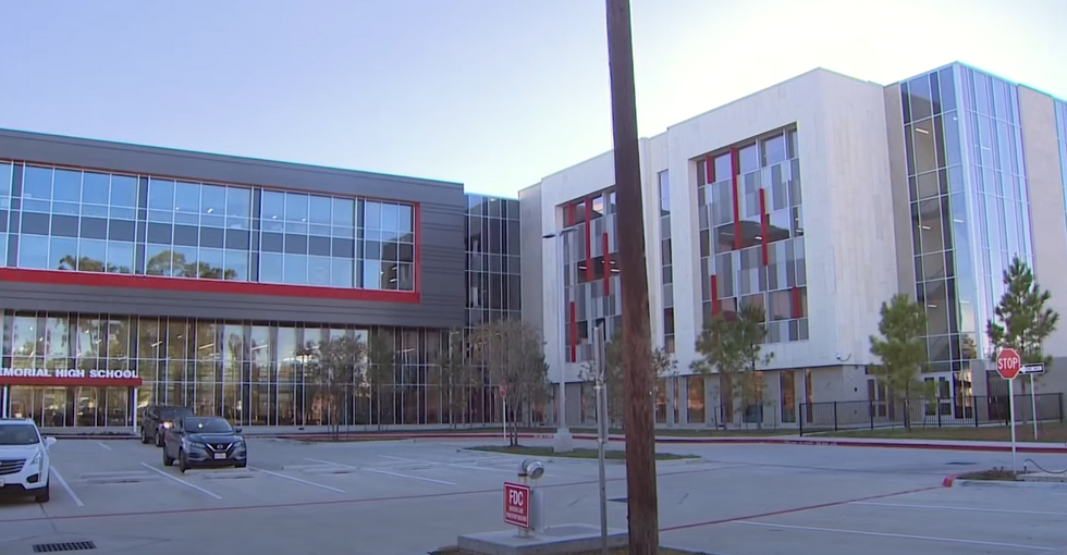 Texas teacher accused of giving perfect grades to student in exchange for intimate relationship