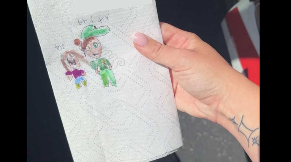 'That's a keeper': 6-year-old makes heartwarming drawing for officer in alleged child abuse case