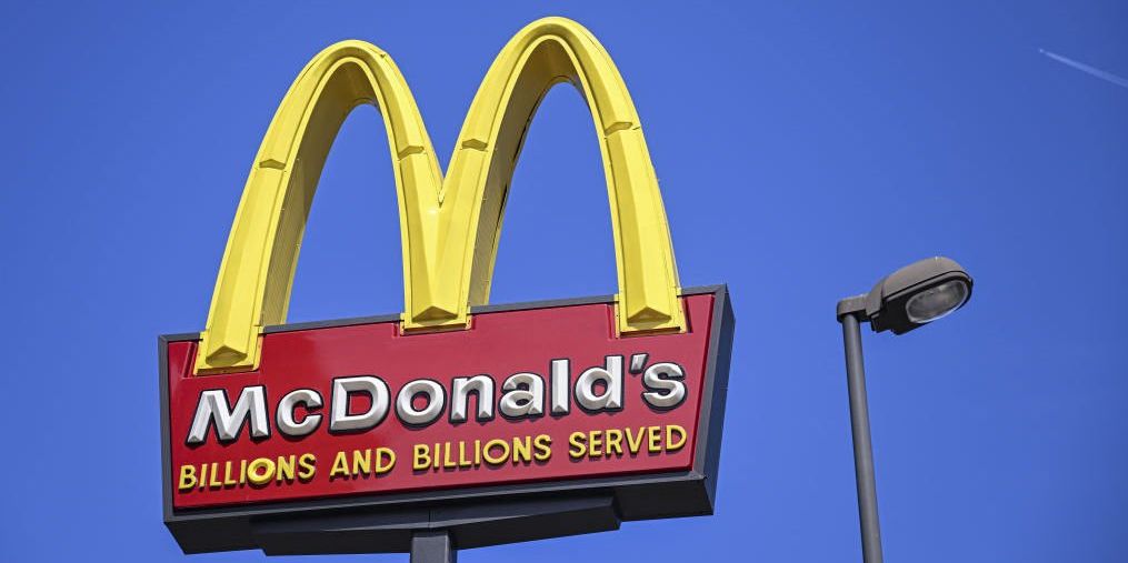 The 3 harsh consequences of California's new minimum wage law become painfully clear: 'I'm leaving no stones unturned' - Vimarsana News
