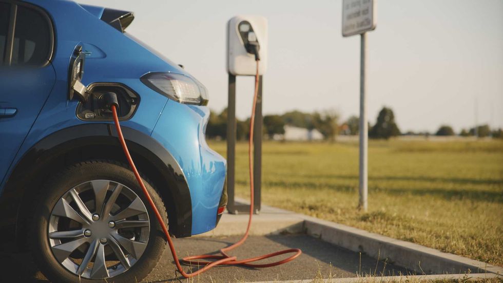 The electric vehicle market is out of gas — you can guess who's freaking out