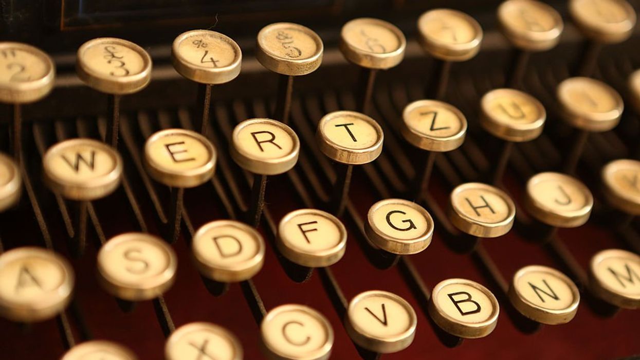 The literary internet logs off