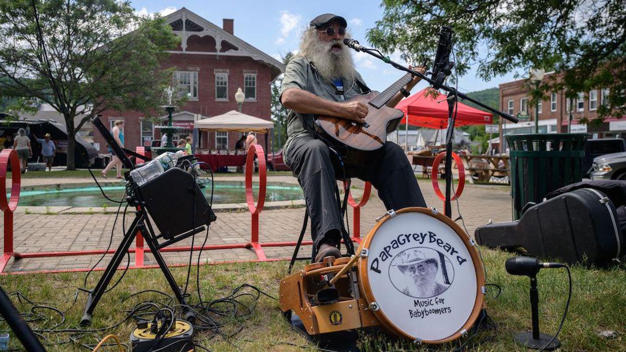 The media used Vermont over the summer to tout vaccines and bash Florida. Now Vermont is seeing record cases and spikes in hospitalizations, deaths.