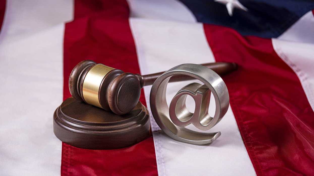 The trial lawyers come for online free speech