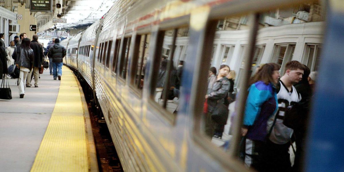 Thug allegedly tries to rob man at Penn Station and ends up shot by his off-duty police wife twice Thug allegedly tries to rob man at Penn Station and ends up shot by his off-duty police wife twice