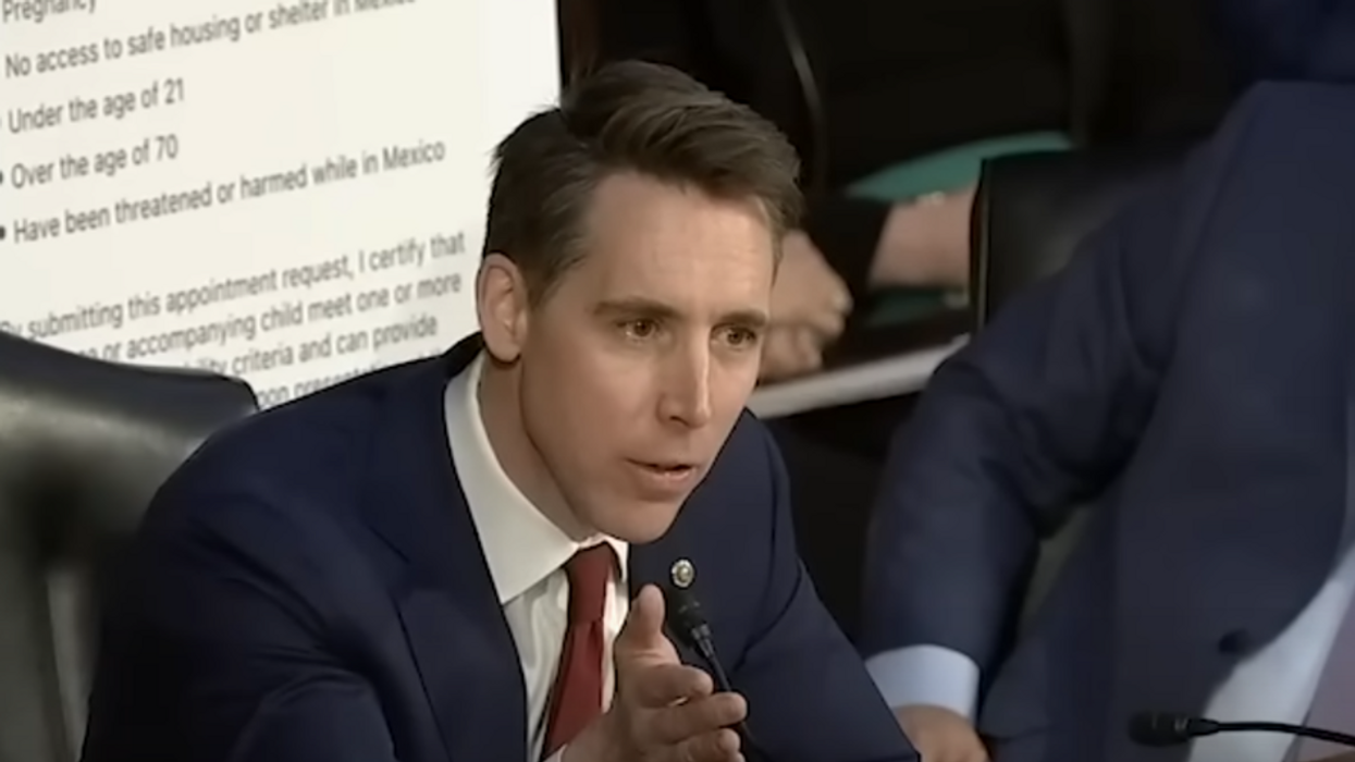 'Ticketmaster for illegal immigrants': Josh Hawley accuses DHS of providing app for illegal migrants to enter the country